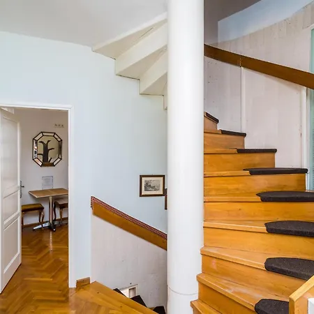 Cozy In Veliki شقة زاتون