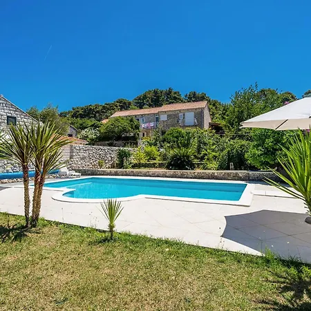 Appartamento Cozy In Veliki With Swimming Pool Zaton (Dubrovnik-Neretva)