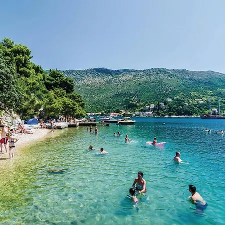 Lovely In Veliki With Wifi *