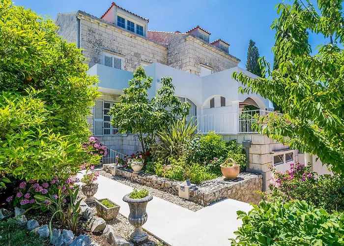 Cozy In Veliki 아파트 자톤