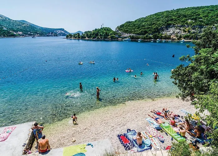 Cozy In Veliki 아파트 *